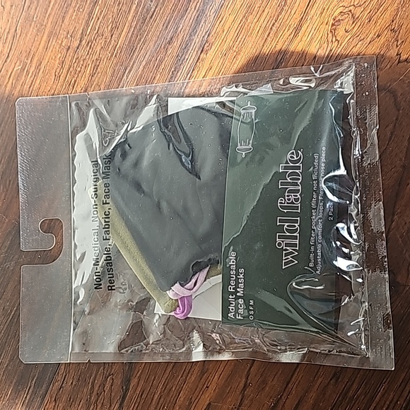 Goodfellow & Co Accessories New 3 Factory Sealed Adult Unisex Cloth